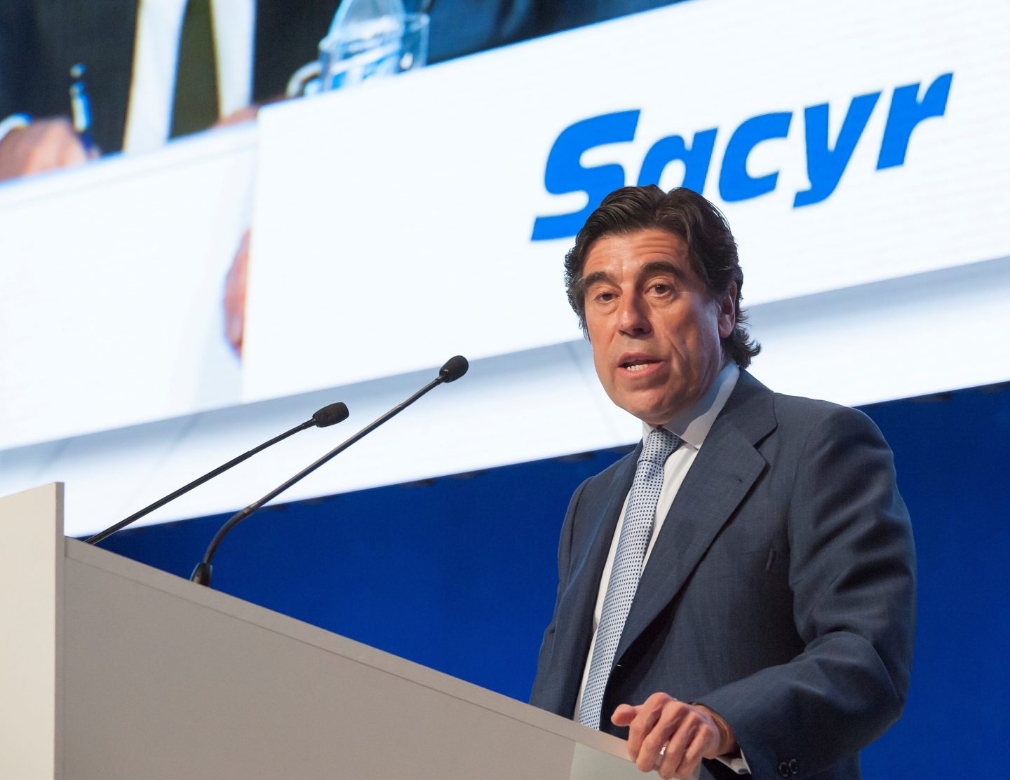 Manuel Manrique, presidente de Sacyr, durante una junta de accionistas en 2016.