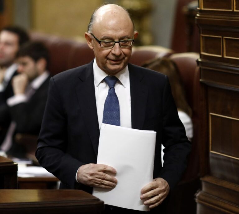 Montoro: “No hay margen para bajar el IRPF en 2018…y hay que tener zanahorias para negociar”