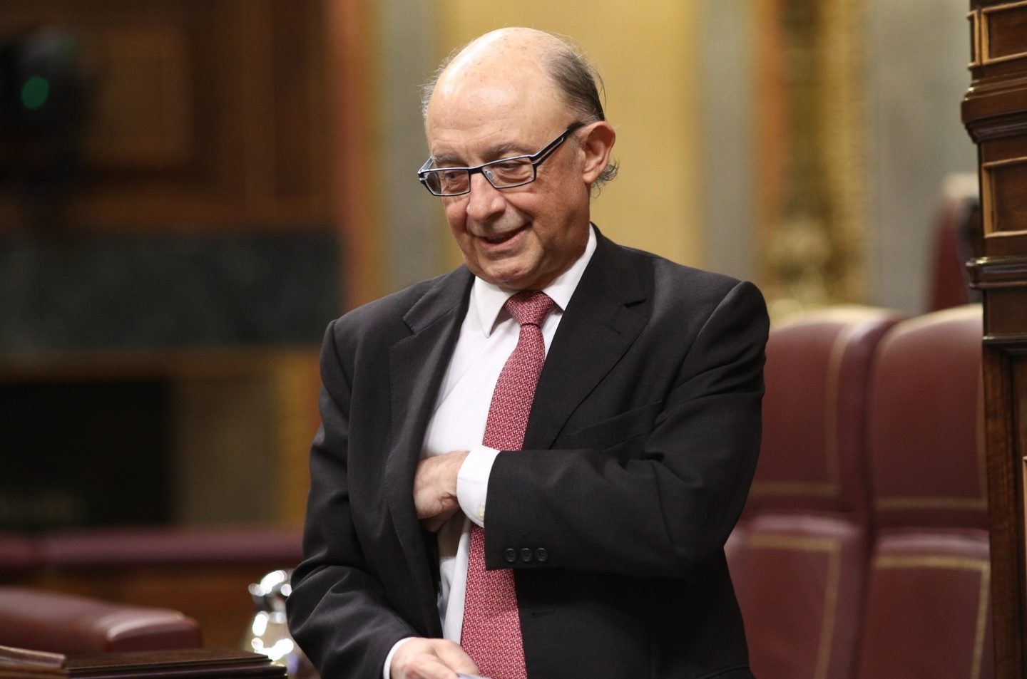 El ministro de Hacienda, Cristóbal Montoro, en el Congreso de los Diputados.