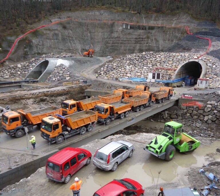 Gobierno, CCAA y municipios disparan un 39% la obra pública tras dos años de caídas