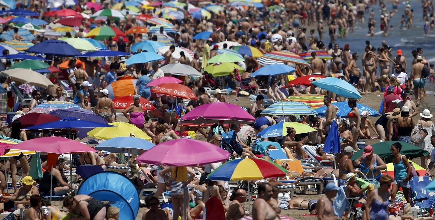 España registrará este año la primera caída de llegadas de turistas en una década