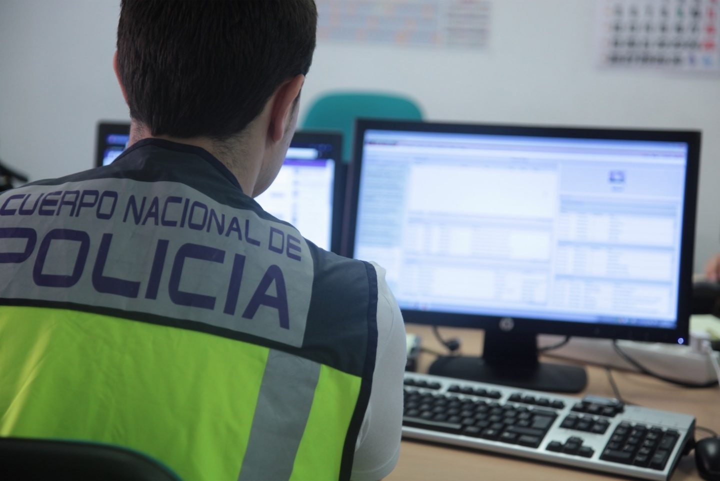 La Unidad de Investigación Tecnológica de la Policía Nacional trabaja en la búsqueda de pornografía infantil.