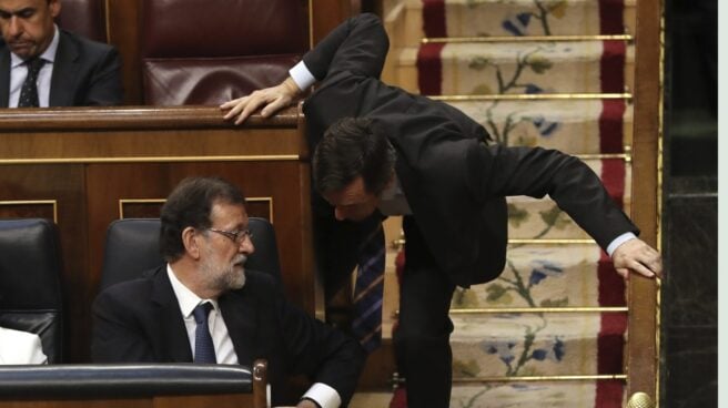 Mariano Rajoy Rafael Hernando, en el Congreso.