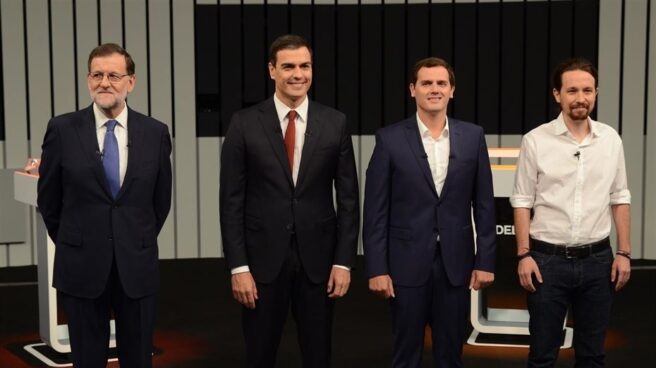 Rajoy activa la agenda catalana en coordinación con Sánchez y Rivera