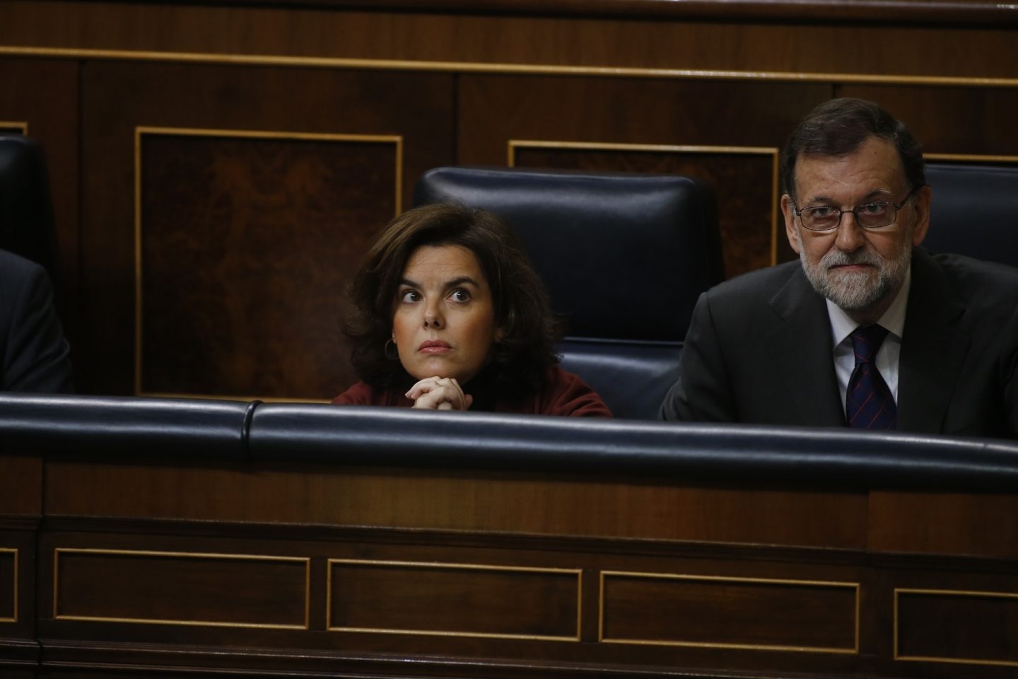 Soraya Sáenz de Santamaría y Mariano Rajoy.