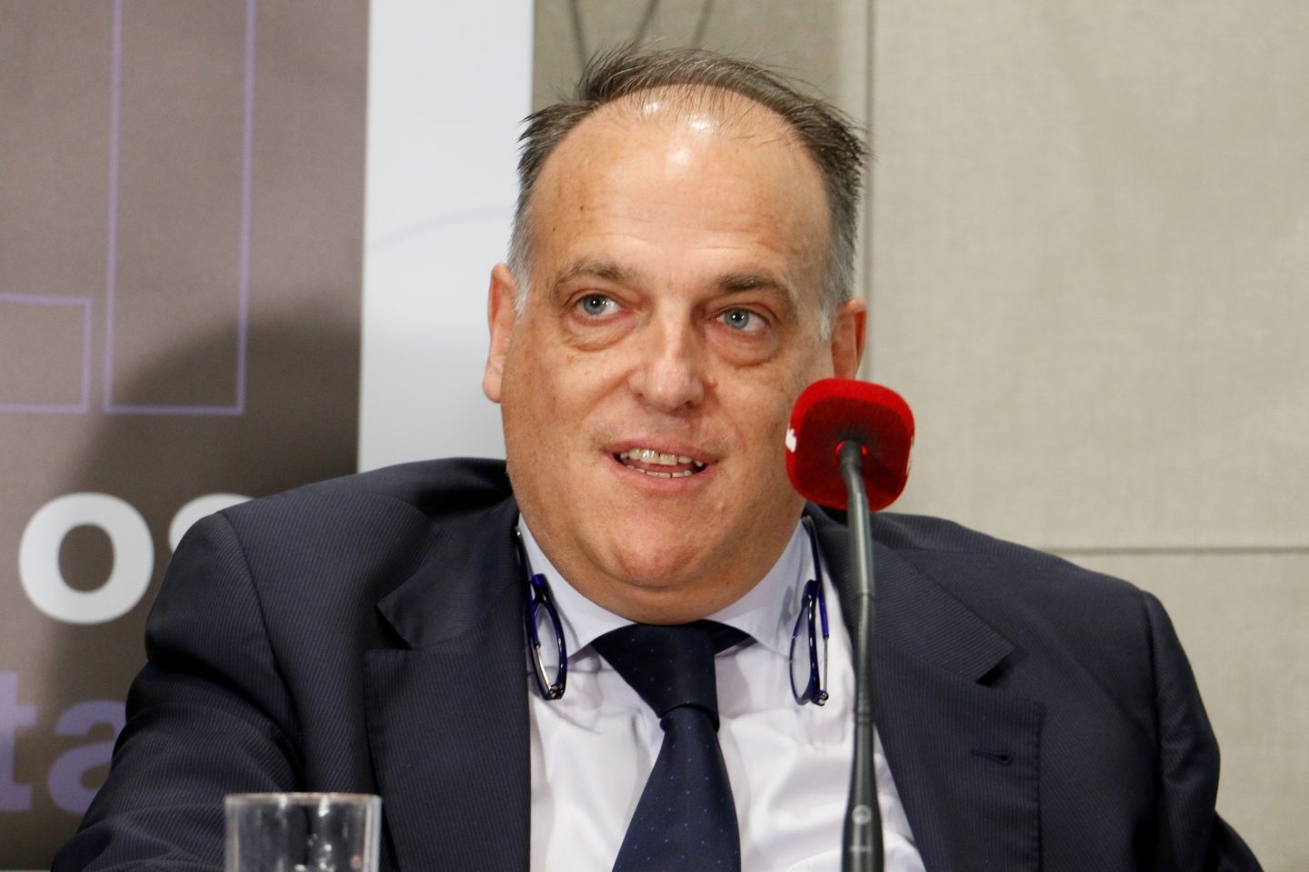 El presidente de la Liga de Fútbol Profesional, Javier Tebas, investigado por supuesto fraude fiscal.