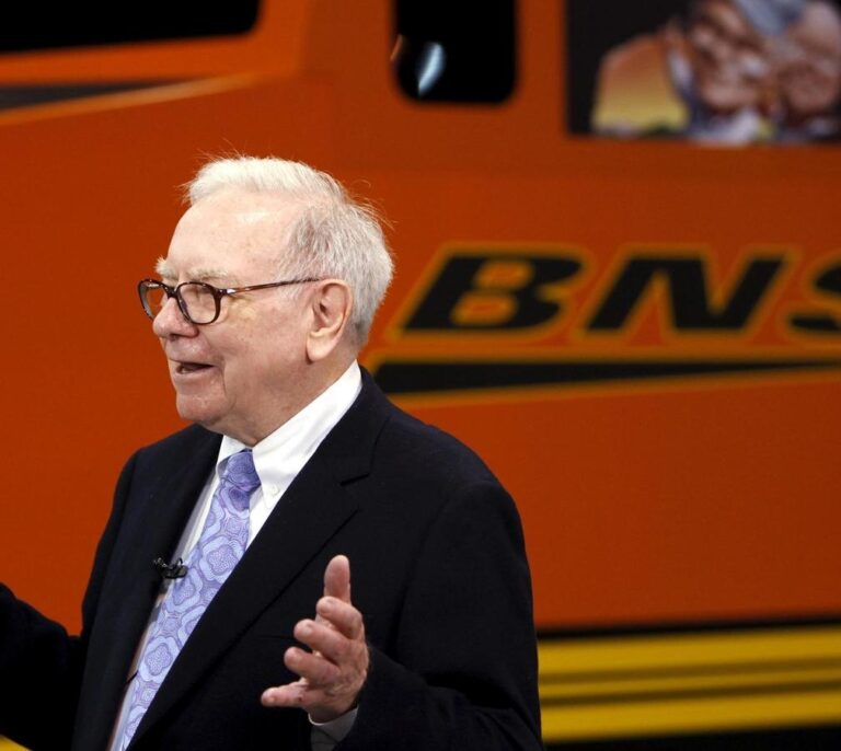 Buffett se convierte en el mayor accionista de Bank of America al invertir 5.000 millones