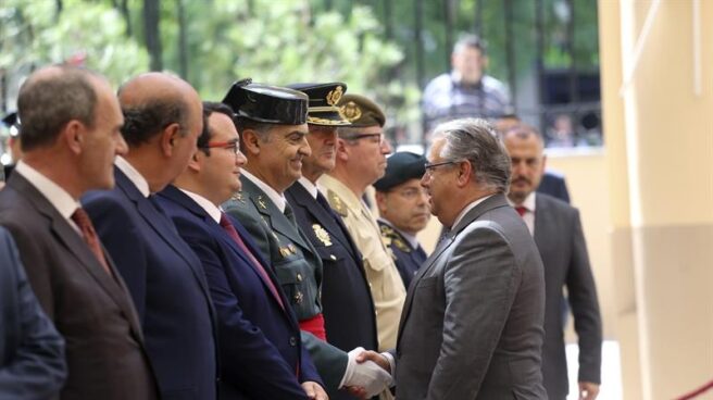 El ministro del Interior, Juan Ignacio Zoido, durante la toma de posesión este lunes del jefe de la Tercera Zona de la Guardia Civil en Extremadura.