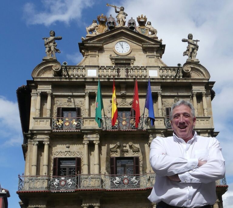 Asirón calienta el 'chupinazo' por Alsasua: "Que nadie me pida respeto institucional ni acatamiento"