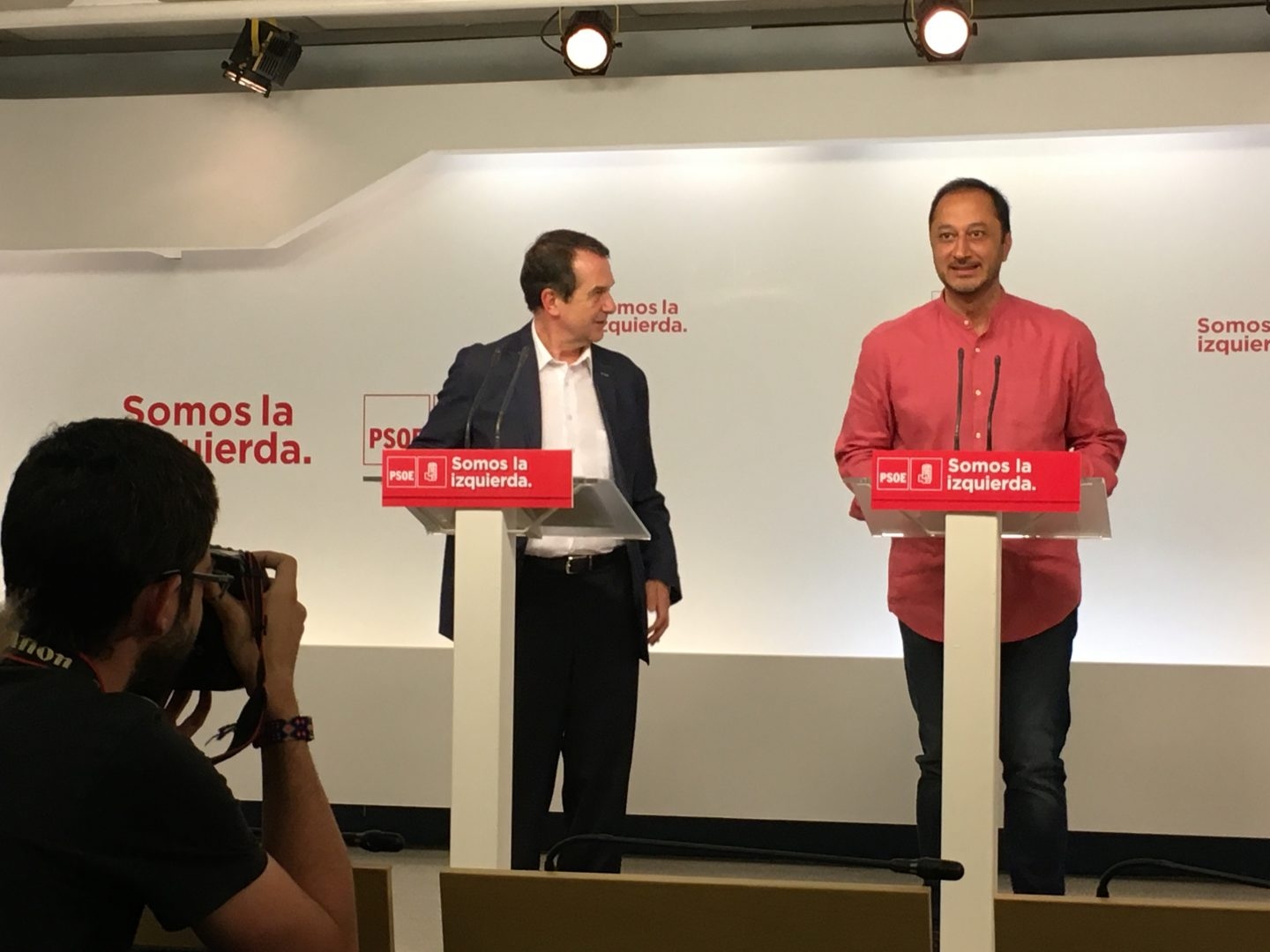 PP y C's alaban el discurso del Rey, el PSOE sólo lo agradece y Podemos lo rechaza