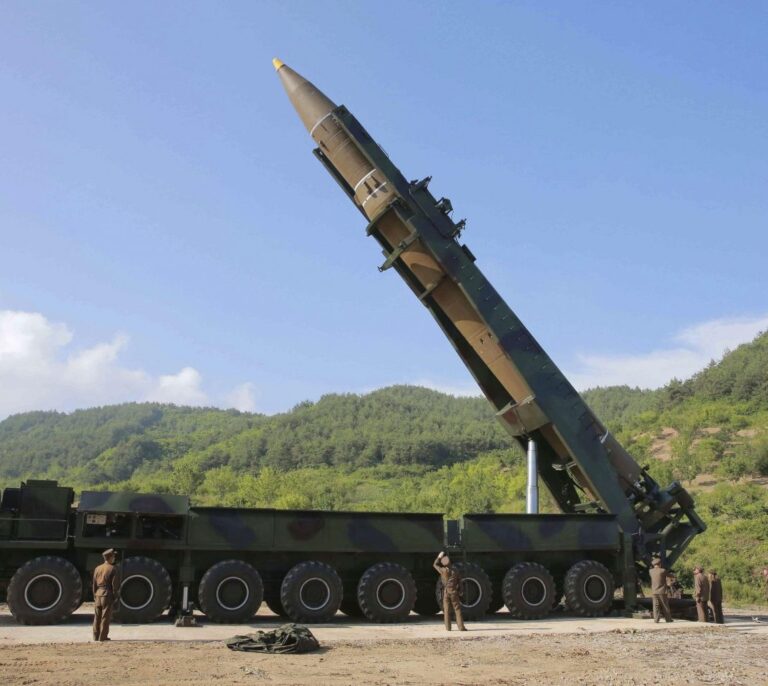 60 cabezas nucleares y misiles Hwasong: el 'fuego y la furia' del aislado Kim Jong-Un