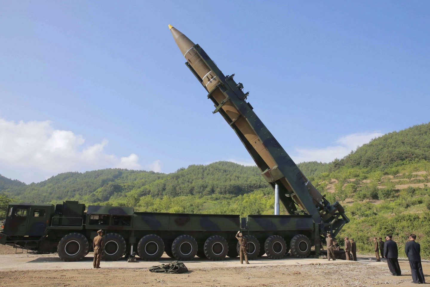 Misil Hwasong-14 de Corea del Norte, instantes antes de una prueba realizada el 4 de julio de 2017.