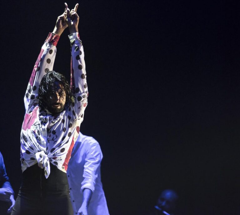 'Faro', flamenco a toda costa