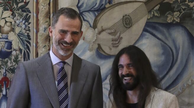 El Rey y el presidente del Parlamento de Baleares, Baltasar Picornell. El Rey y el presidente del Parlamento de Baleares, Baltasar Picornell.