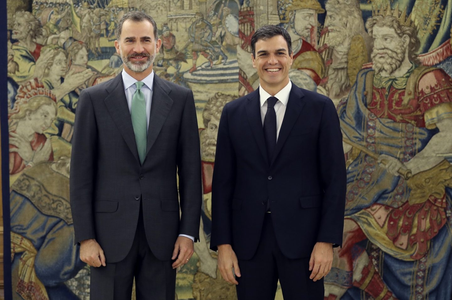 El Rey recibe en la Zarzuela a Pedro Sánchez.