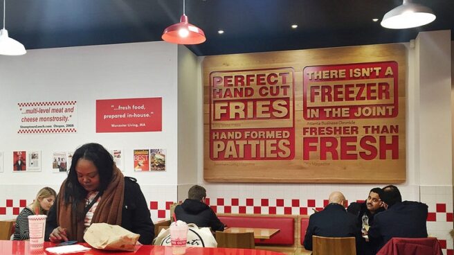 Five Guys exprime el filón de Madrid, el restaurante más rentable de su historia