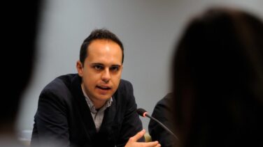 Calvo, concejal de Carmena que favorece el Colegio al que está afiliado