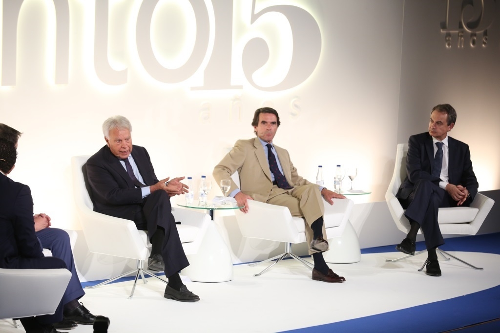 Gonzalez, Aznar y Zapatero, en el acto de Vocento.