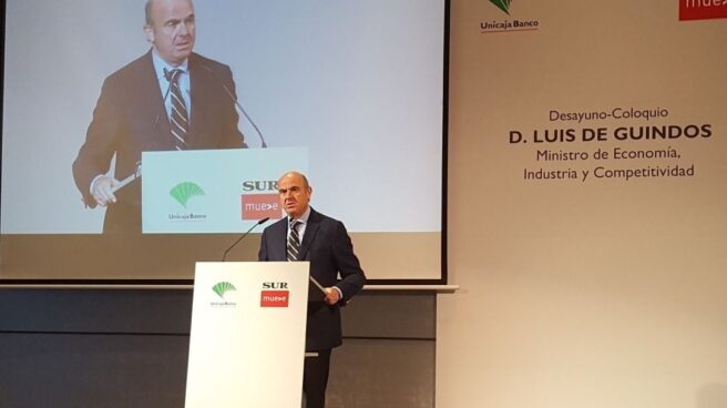 Guindos El Ministro de Economía, Luis de Guindos, explica algunas líneas de la nueva Ley Hipotecaria.
