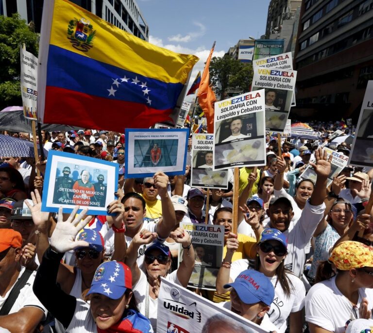 Rajoy pide "elecciones libres y democráticas" en Venezuela