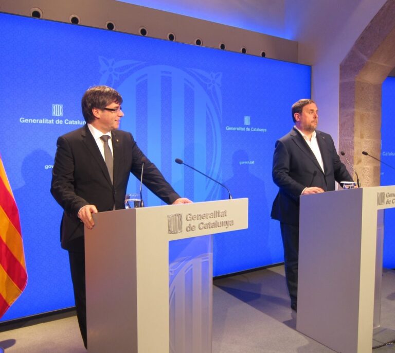 Puigdemont: "Si el Constitucional me inhabilita, no aceptaré esta decisión"