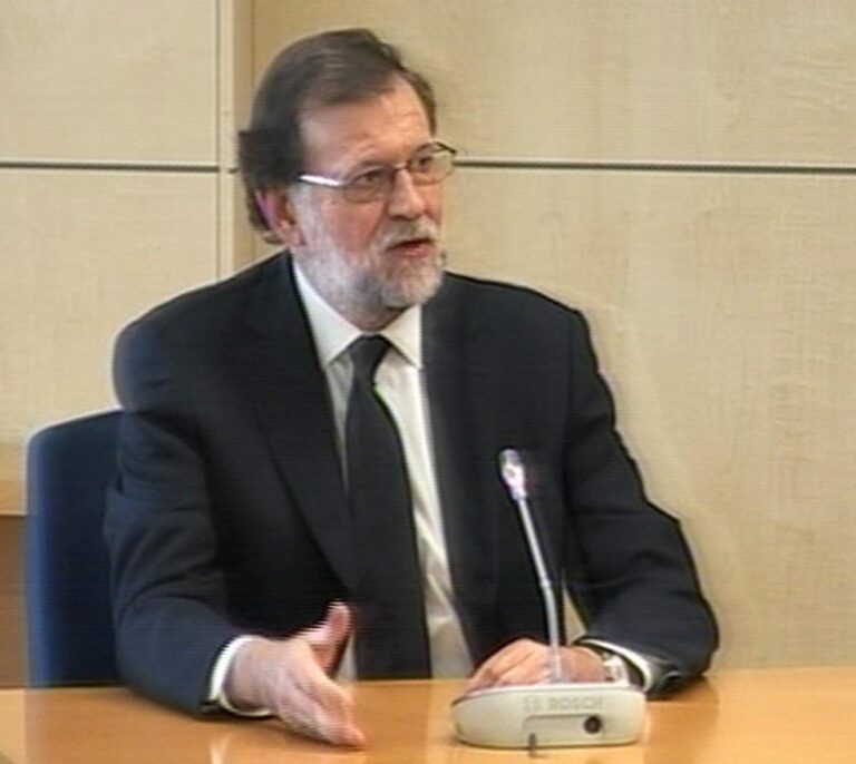 #RajoyDiLaVerdad: El PSOE calienta en las redes la comparecencia del presidente