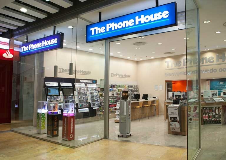 Dominion gana a Mediamarkt y compra las tiendas de The Phone House por 55 millones