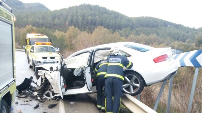 Accidente de tráfico en una carretera española.