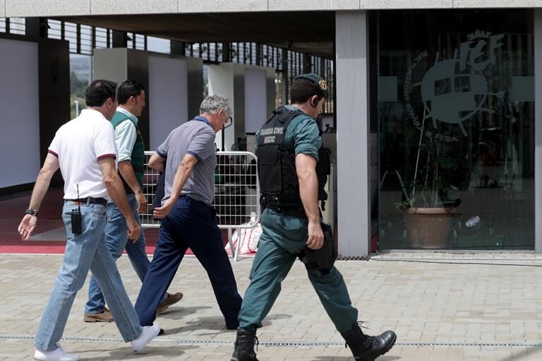 Detenido Ángel María Villar por organizar amistosos con los que se lucraba su hijo