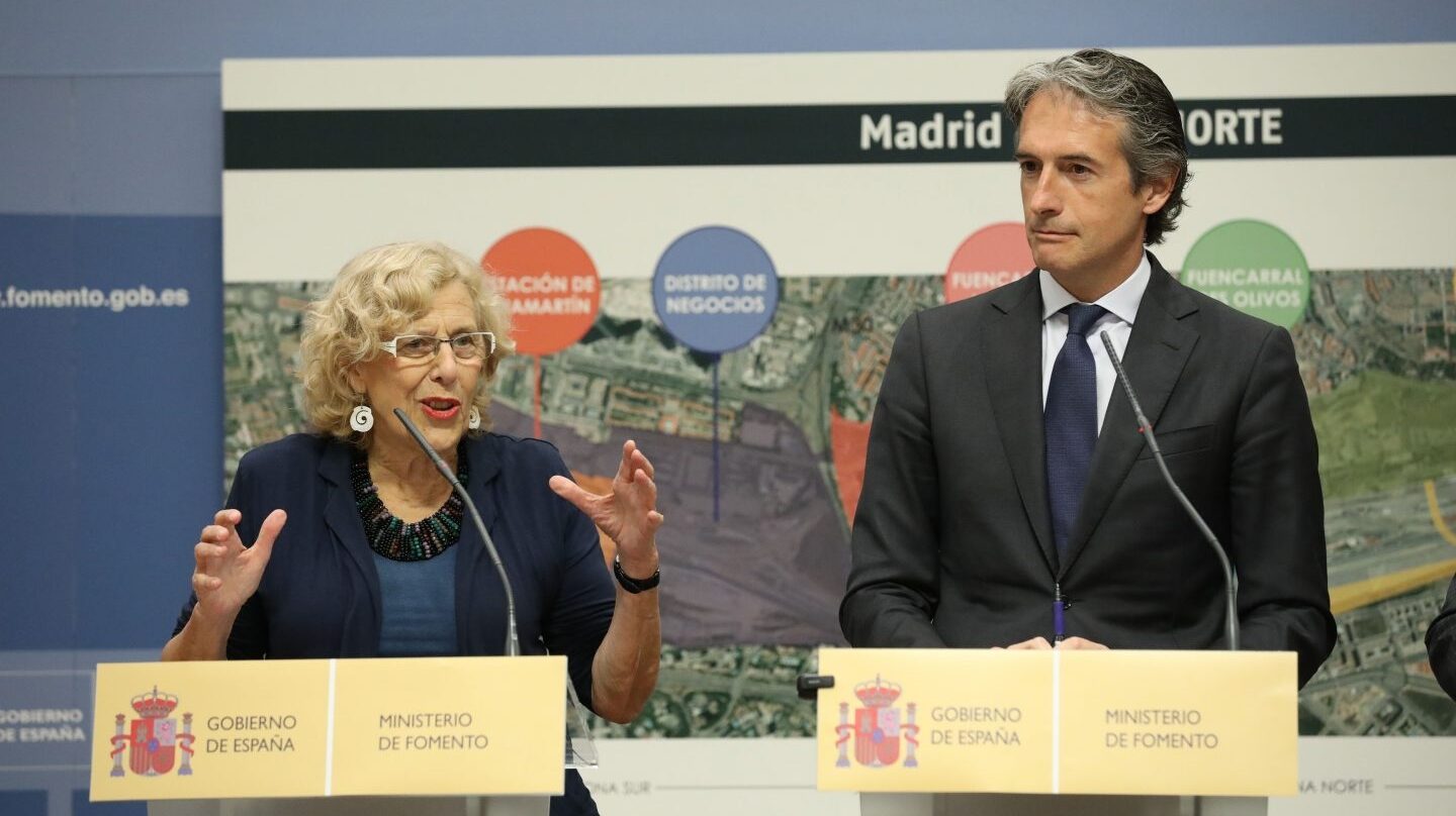 Carmena y De la Serna durante la presentación de Madrid Nuevo Norte, proyecto que fustiga un sector de Podemos.
