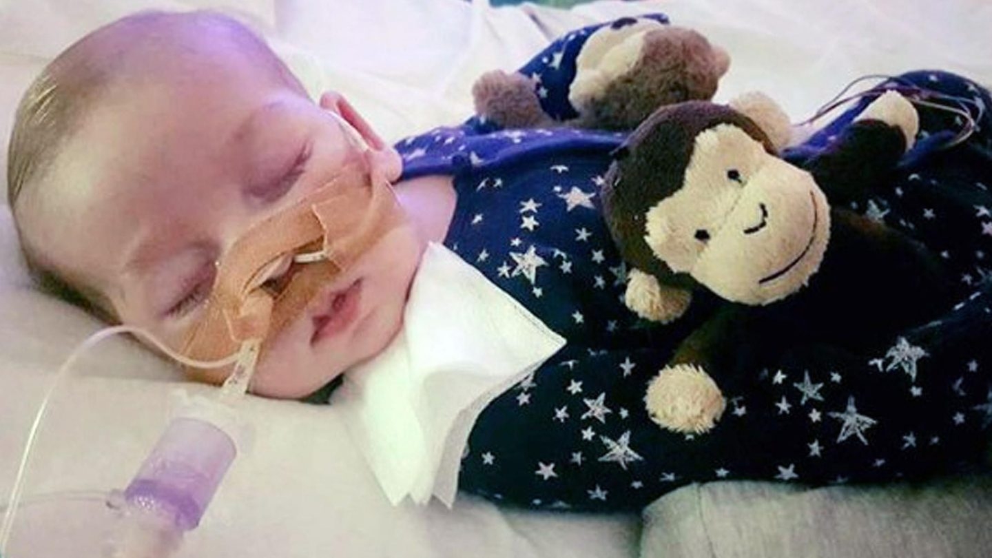 Charlie Gard, el niño británico con una enfermedad terminal.