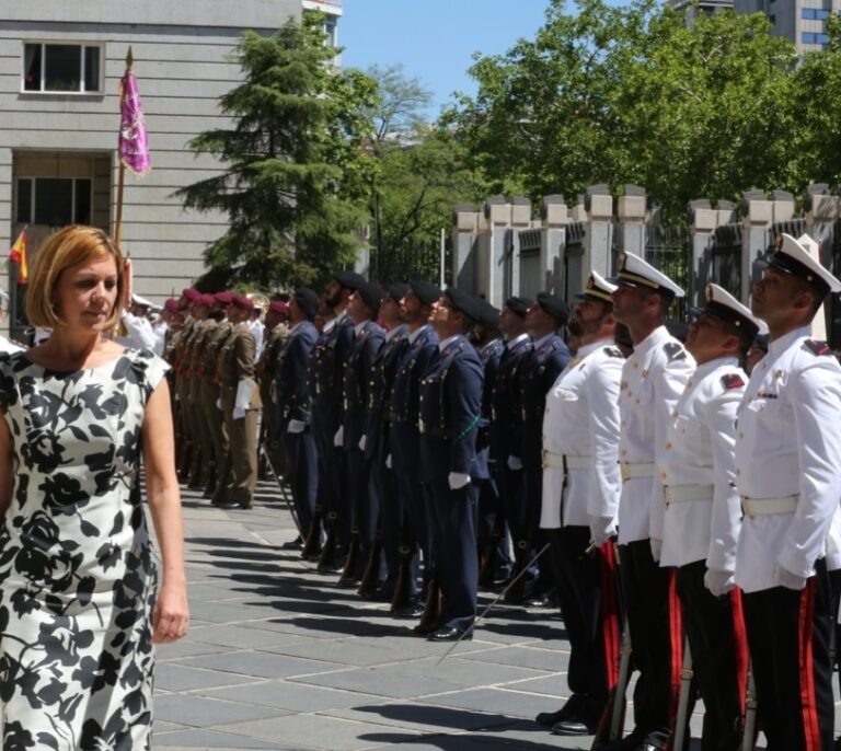 Malestar en Gobierno y PP: 'Cospedal debió medir el impacto brutal de sus palabras en Cataluña'