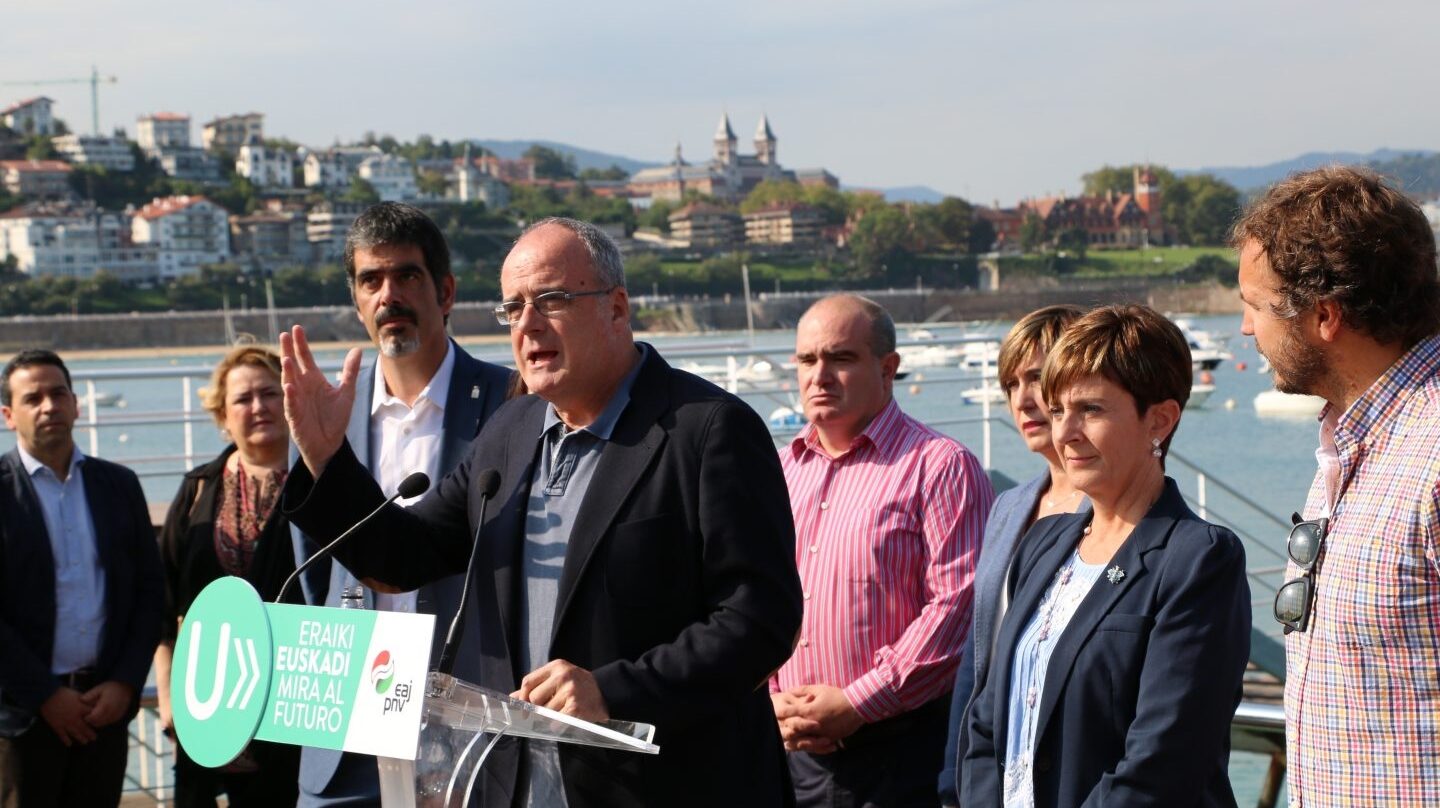 El presidente del PNV en Guipúzcoa, Joseba Egibar, durante un acto en San Sebastián.