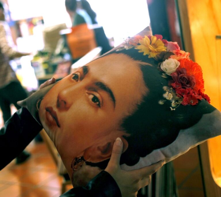 Más de cien años con Frida