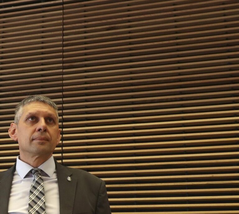 El inspector Fuentes Gago culpa a Martín Blas de abrir una "guerra de comisarios"