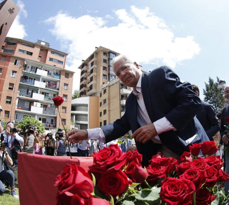 El PP vasco convierte el homenaje a Miguel Ángel Blanco en un acto a favor de Santamaría