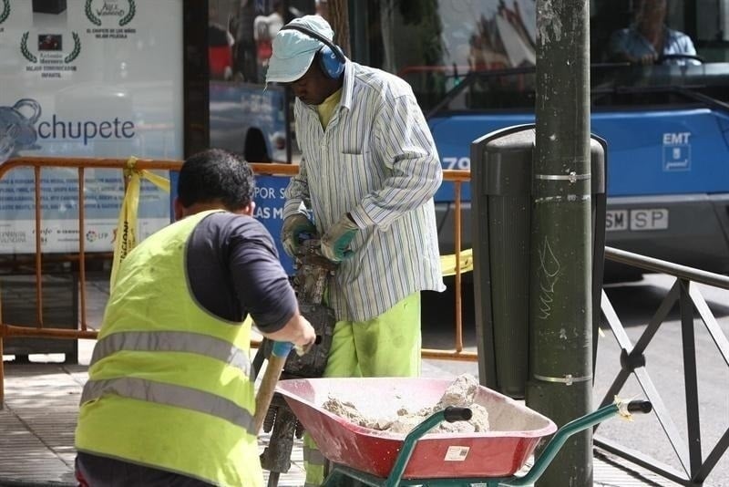 Trabajadores inmigrantes en el sector de la construcción.