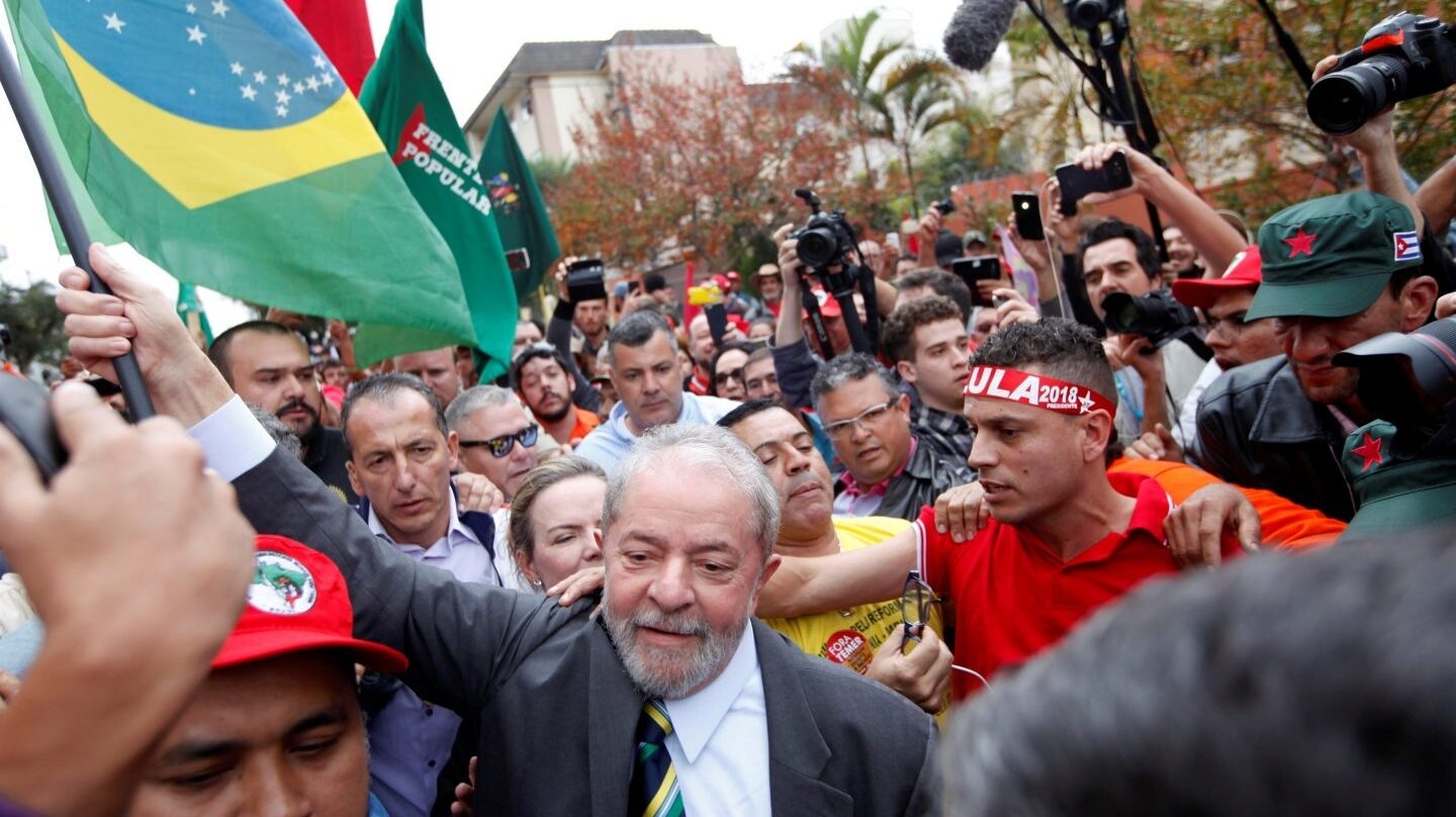 Lula da SIlva ha sido condenado a nueve años de cárcel.