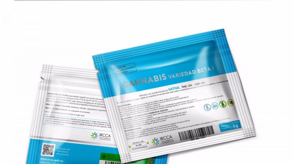 Paquete de marihuana vendida en las farmacias de Uruguay
