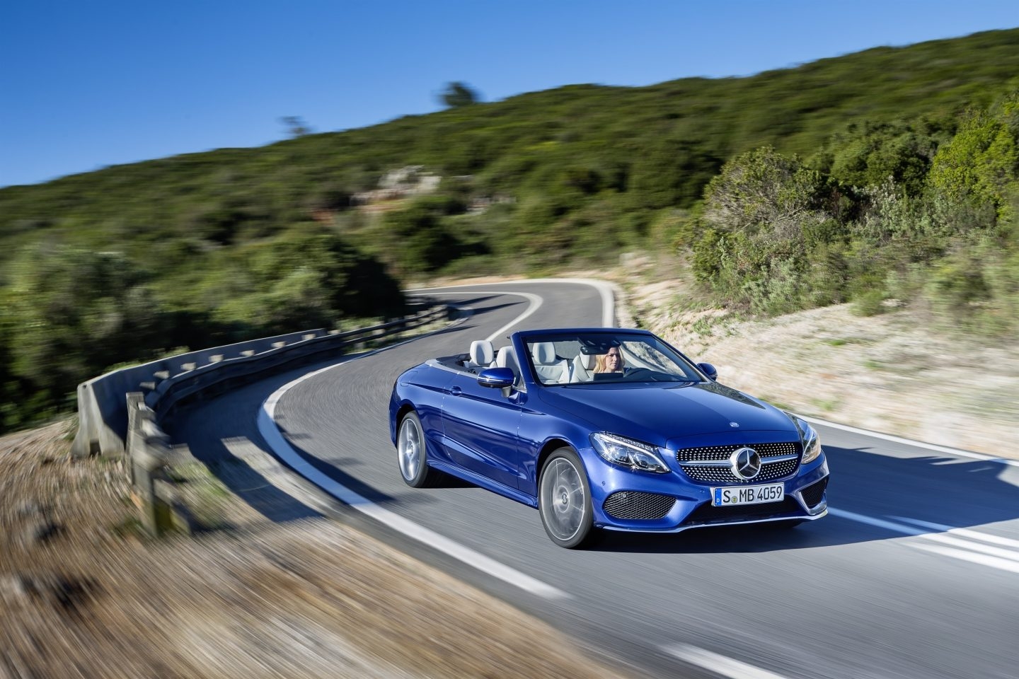 Vehículo Mercedes Benz Clase C Cabrio.