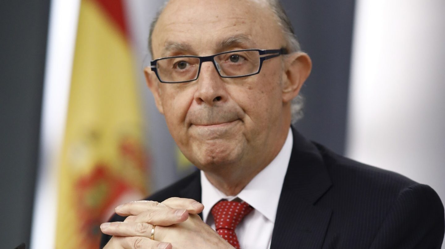 El ministro de Hacienda, Cristóbal Montoro, anunció la oferta de empleo público extraordinaria.