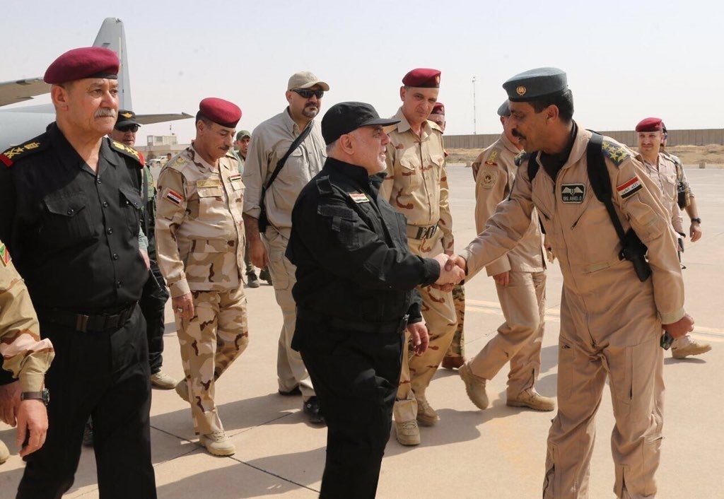 El primer ministro iraquí, Haider al Abadi, declara la victoria en Mosul