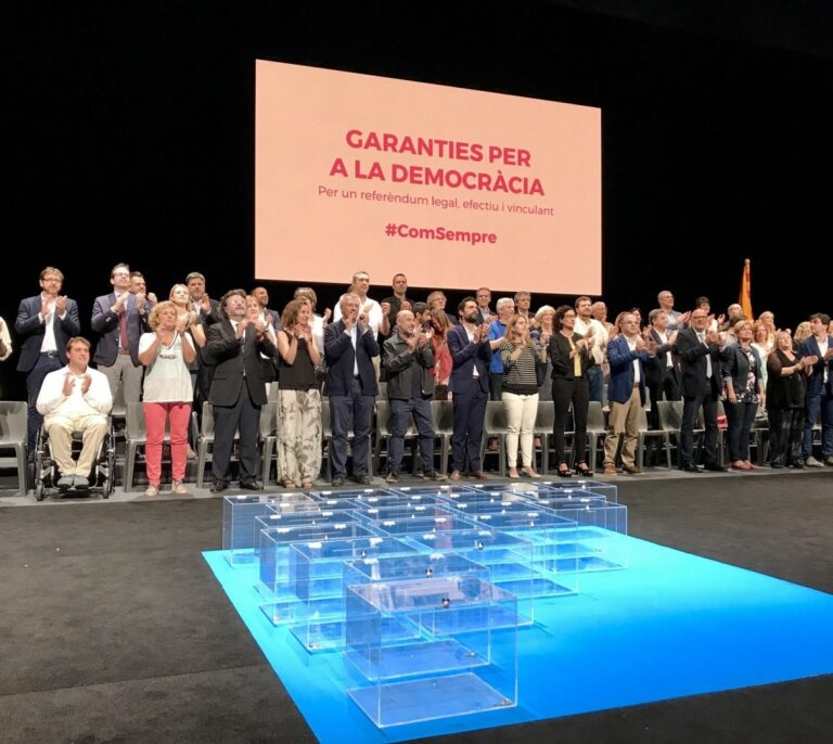 Puigdemont pide una participación masiva: "La victoria la hará posible la gente"
