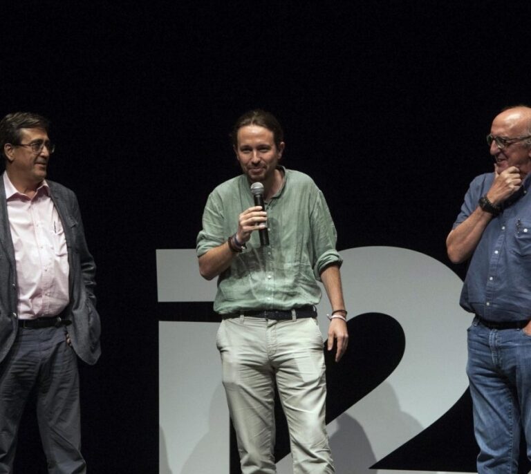 Roures se suma a la plataforma Omnium en defensa del referéndum del 1-O