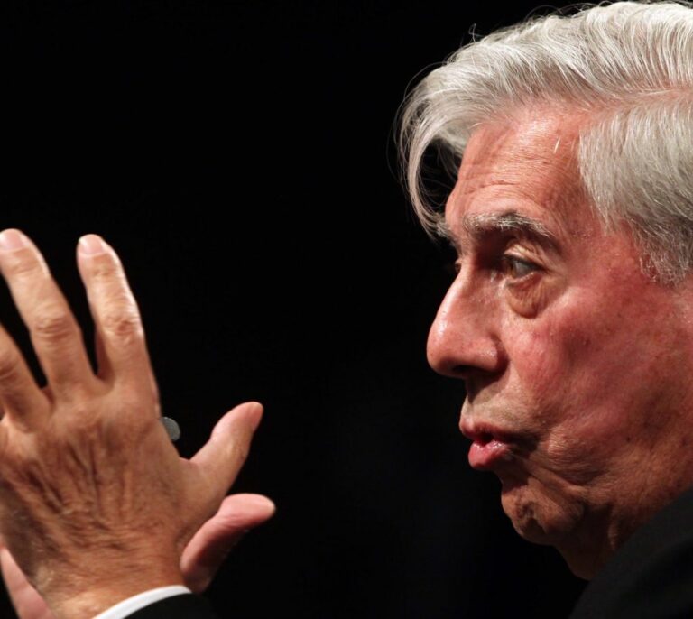 Muere Mario Vargas Llosa y con él, el boom latinoamericano