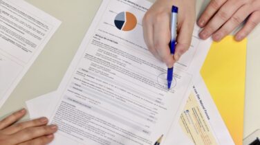 Naturgy pierde 400.000 clientes en cinco años mientras Repsol se dispara en el mercado del gas
