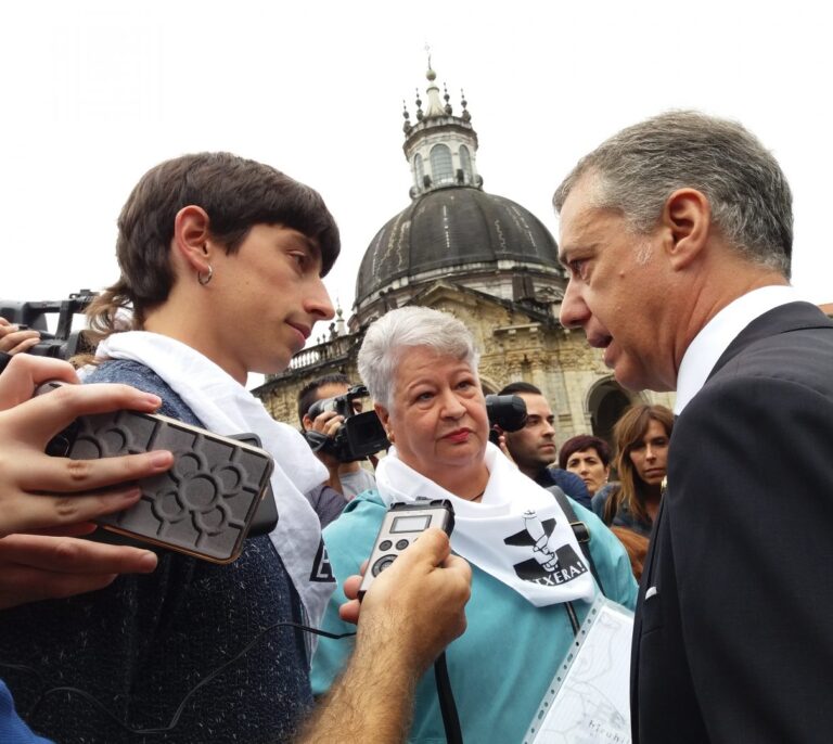 Urkullu replica a Otegi: "Reconozca su responsabilidad con los presos"