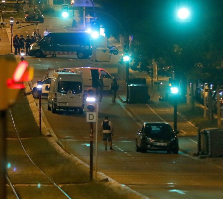 Cuatro detenidos vinculados con los atentados de Barcelona y Cambrils