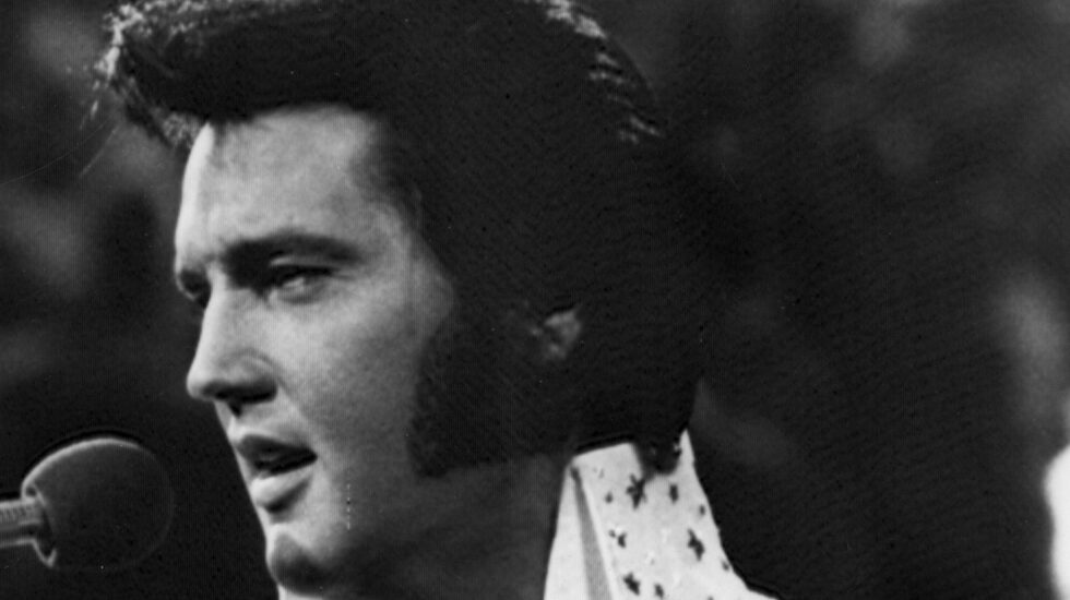 El mito de Elvis Aaron Presley se resiste a desaparecer.