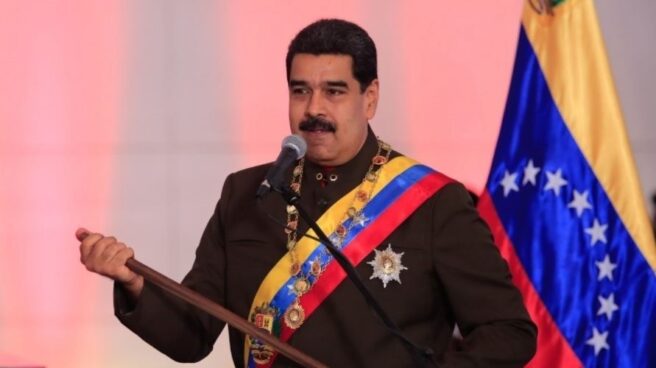Maduro_Trump_sanciones El presidente de Estados Unidos, Donald Trump, aprueba nuevas sanciones contra la "dictadura" de Nicolás Maduro en Venezuela.